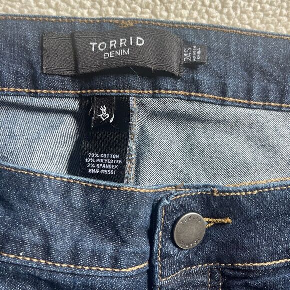 Torrid Denim Women’s Skinny Jeans – Plus Size 24 Short | Classic Dark Wash Blue - Picture 8 of 11